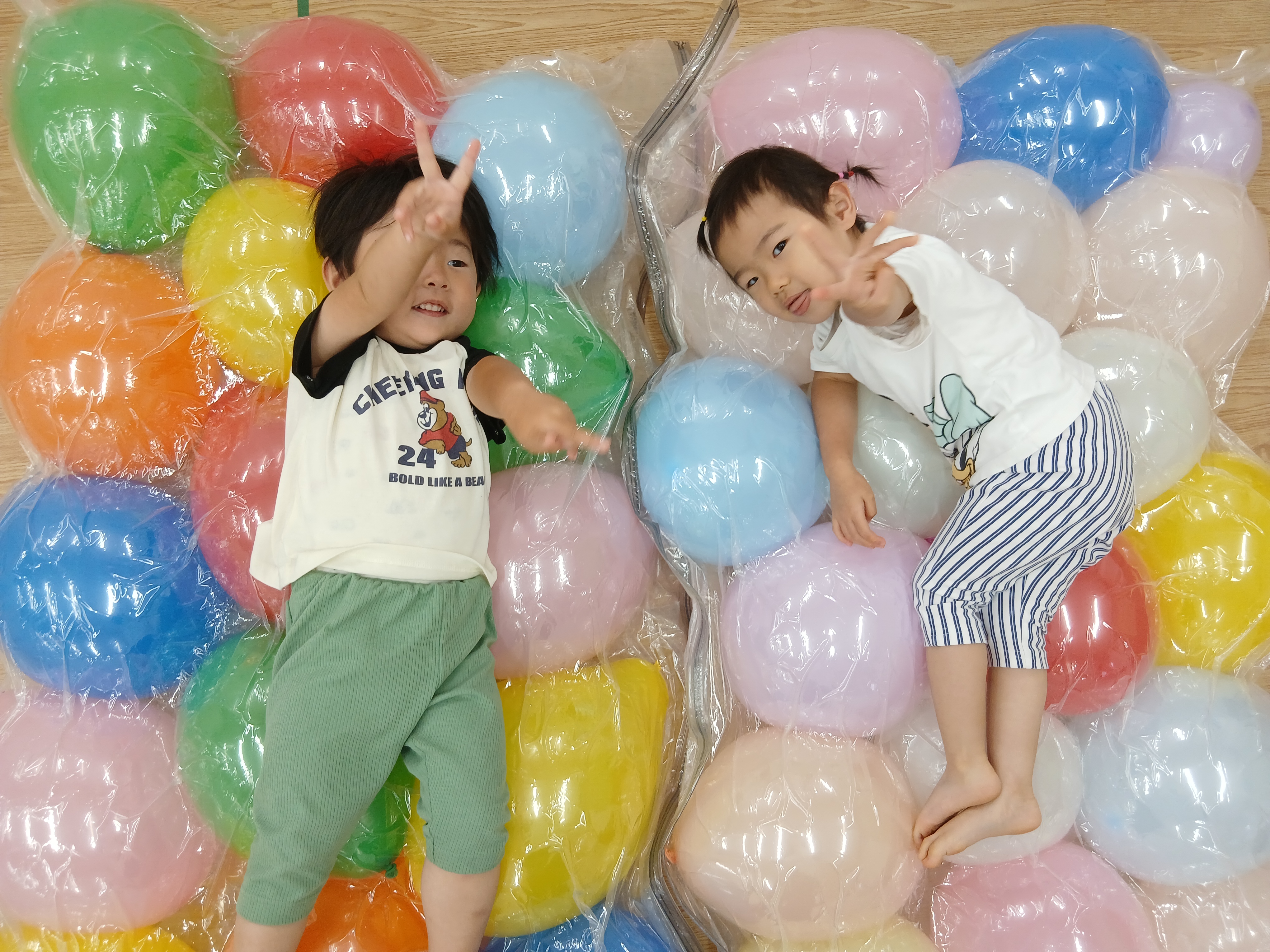 遊んでいる子どものイメージ